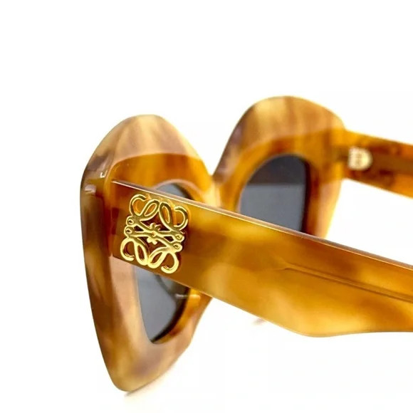 Loewe Tortoise Shell Butterfly Sunglasses Maxi Anagram Butterfly Sunglasses Brown - LOEWE USA Official  main image 4